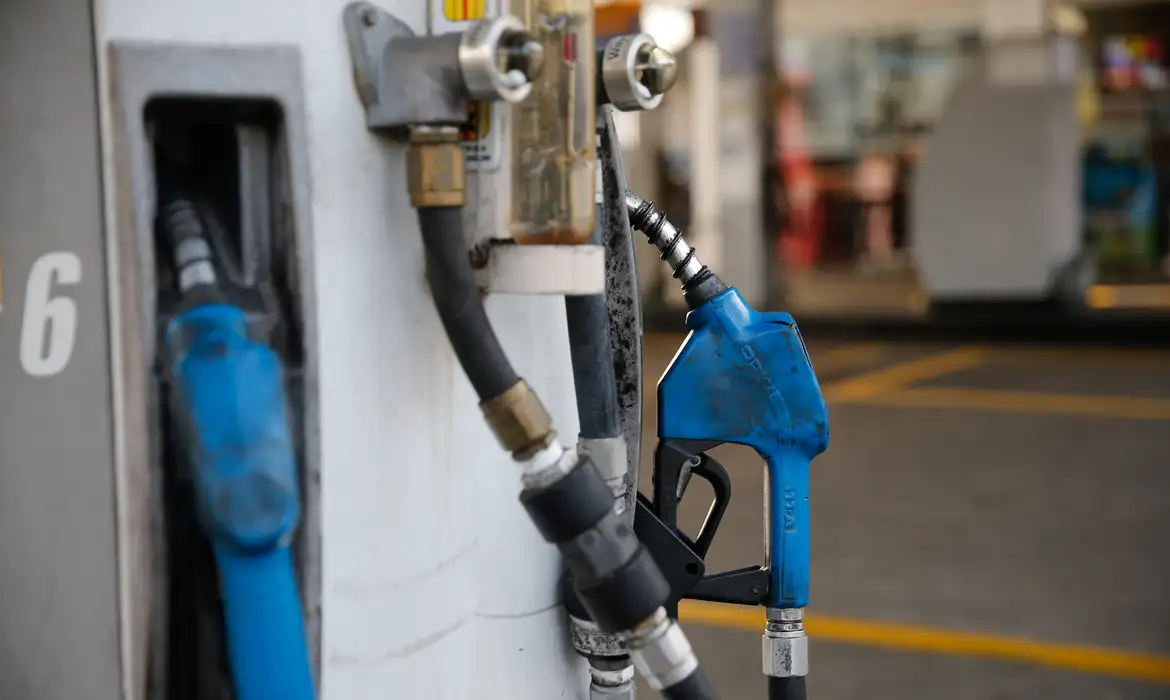 ANP registra primeira queda no preço do diesel desde início da guerra no Oriente Médio