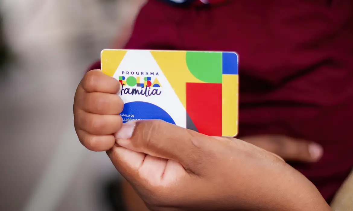 Caixa paga Bolsa Família para beneficiários com NIS final 3 em março