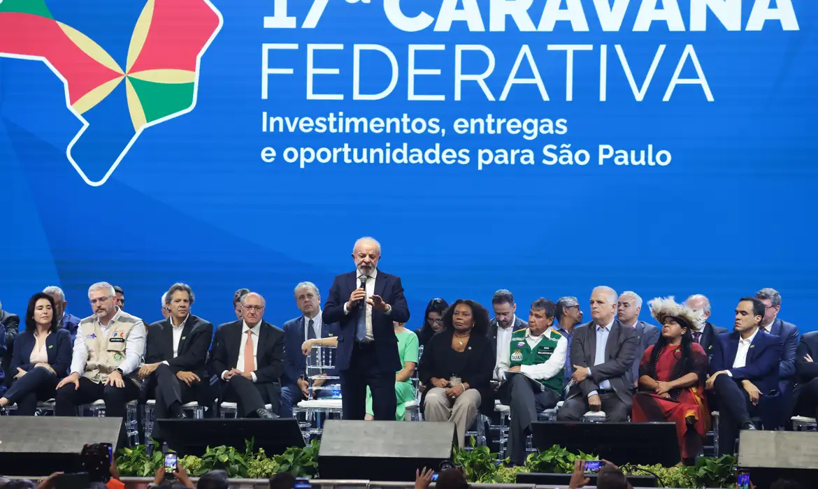 Lula critica corte tímido da Selic e espera redução maior dos juros