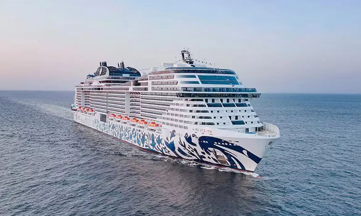 Passageiros de cruzeiro em Dubai iniciam retorno ao Brasil e outros países