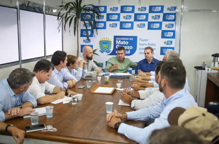 Governador Eduardo Riedel fortalece diálogo com setor produtivo na 86ª Expogrande