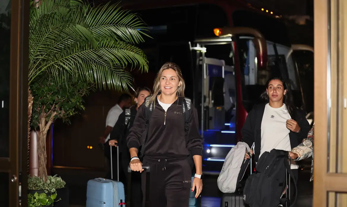 Seleção feminina inicia amistosos internacionais na Costa Rica