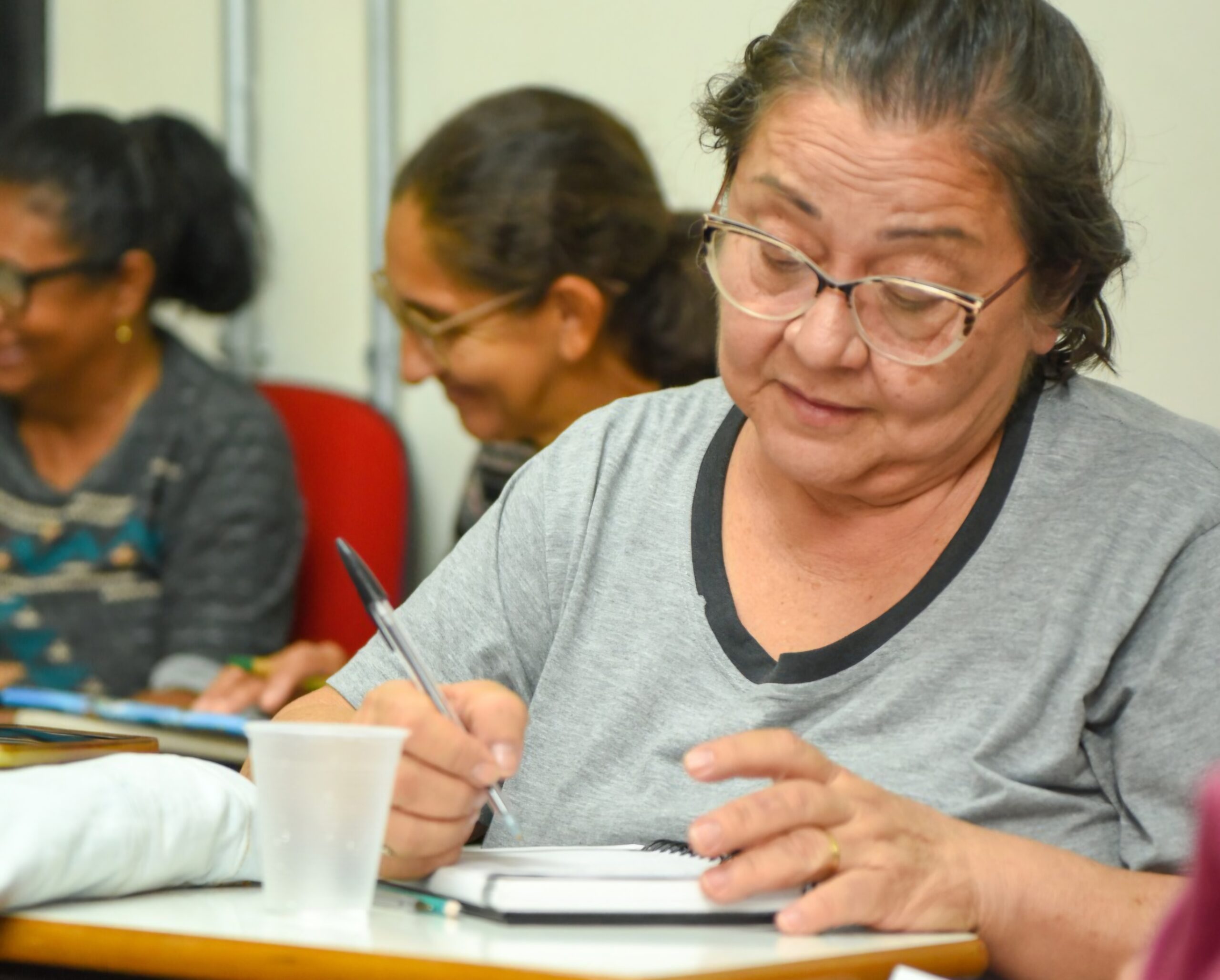 UEMS e Funsat lançam curso de português para migrantes em Campo Grande