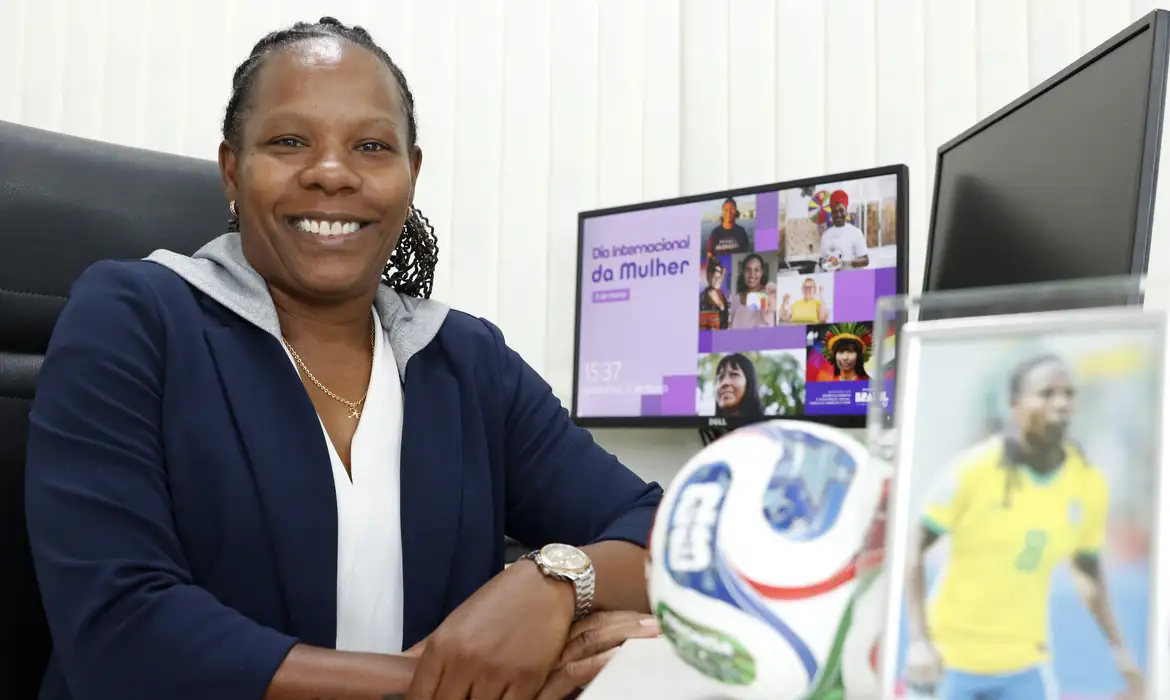Futebol feminino no Brasil: desafios, conquistas e políticas públicas