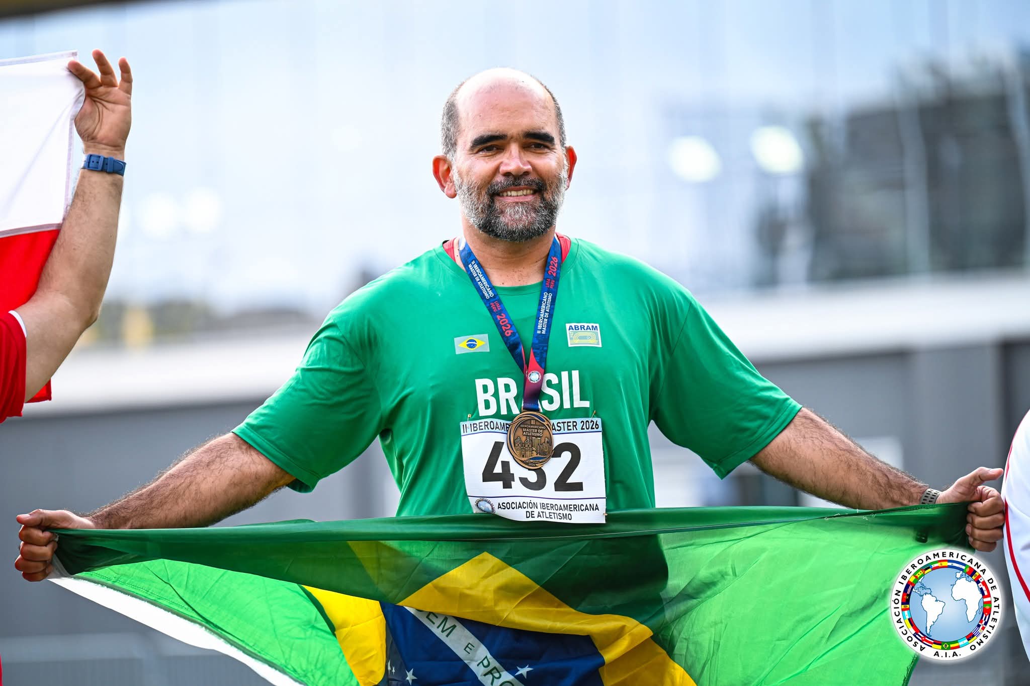 Atleta de Campo Grande brilha no Peru e conquista três medalhas