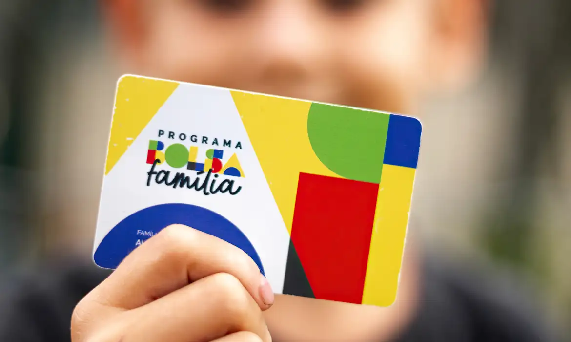 Caixa inicia pagamento do Bolsa Família a beneficiários com NIS final 7