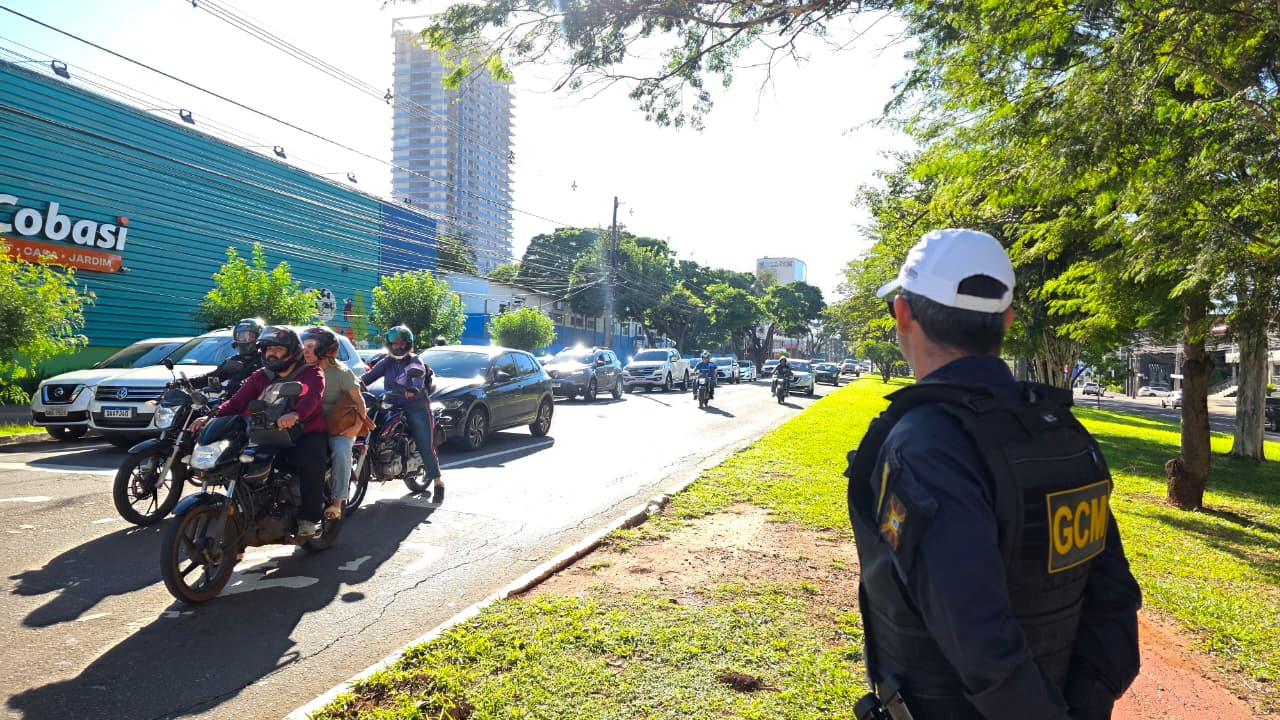 Interdições e passeata alteram trânsito no centro de Campo Grande