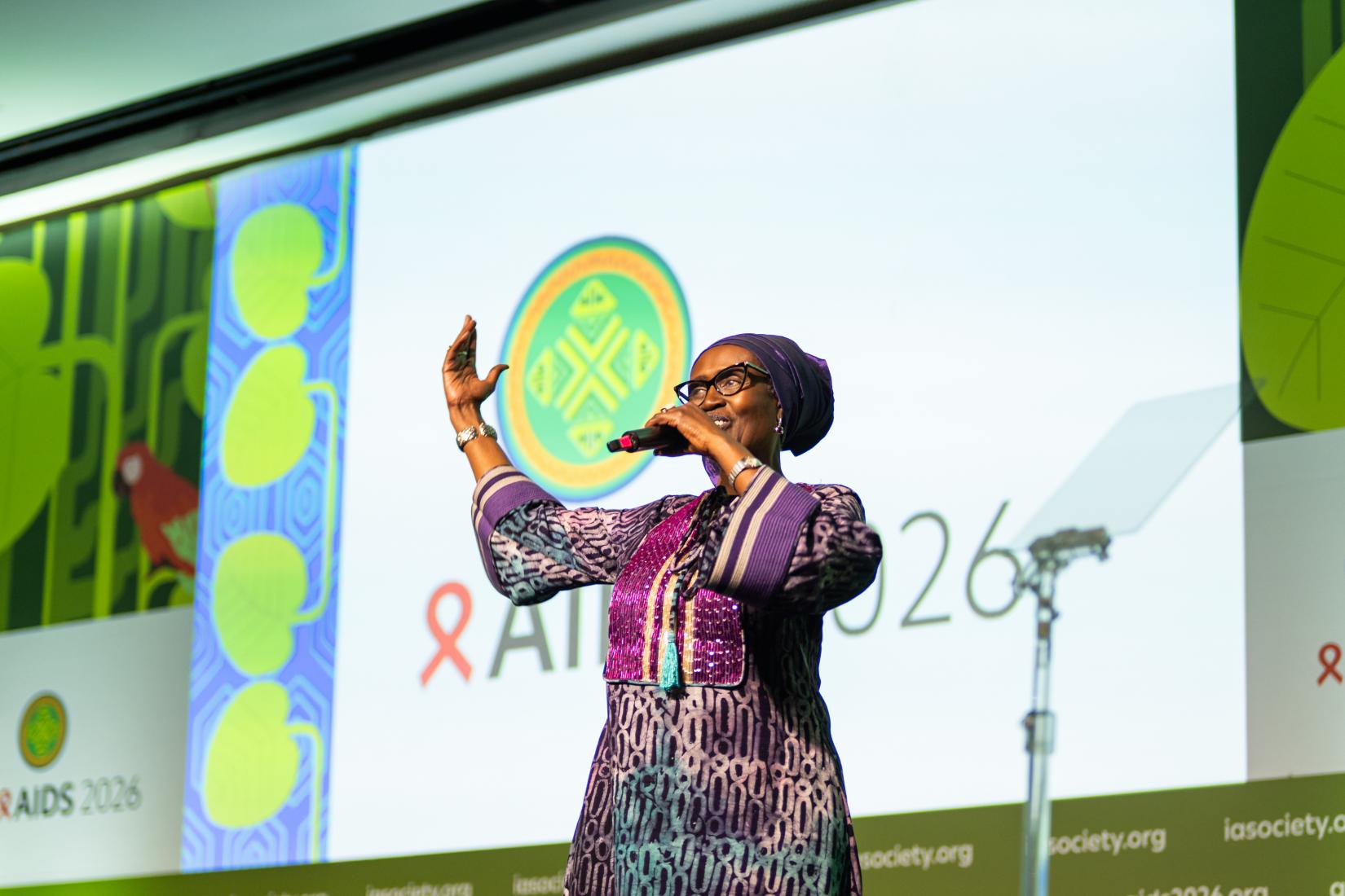 Resposta global ao HIV enfrenta desafios e pode agravar epidemia até 2030