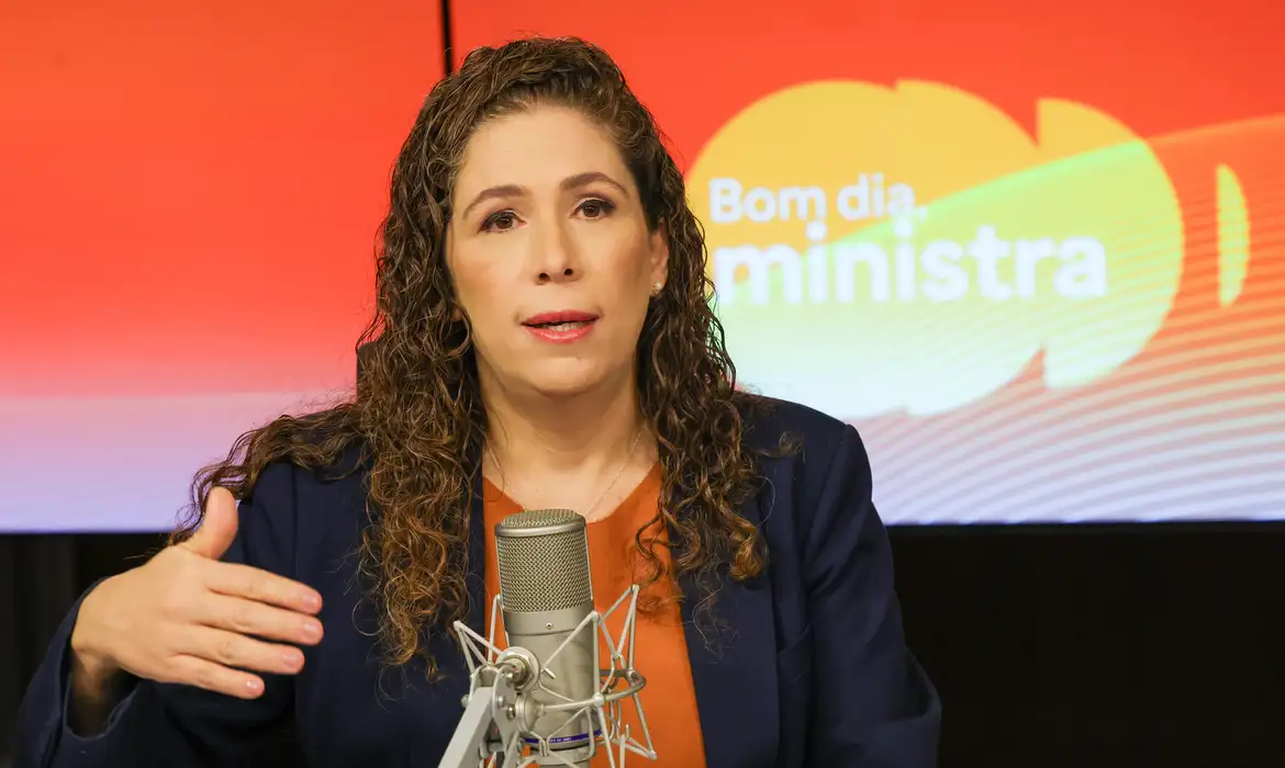 Governo cria 24 mil cargos para reforçar serviços públicos federais