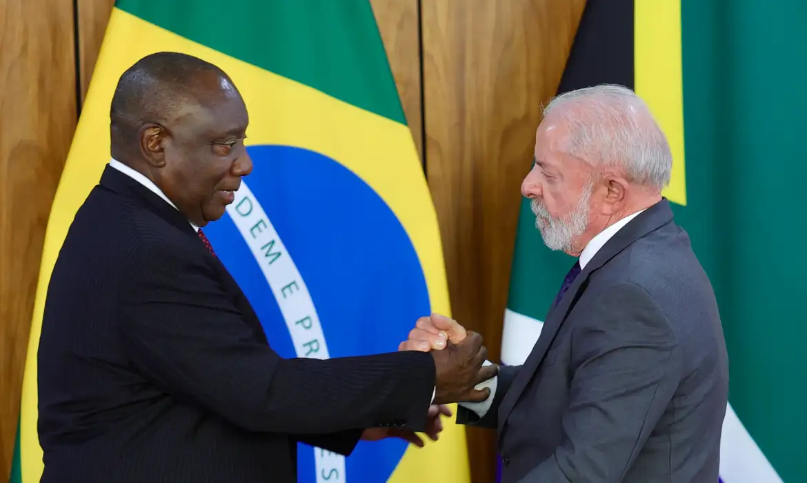 Lula defende autonomia na defesa e critica impactos da guerra no Irã