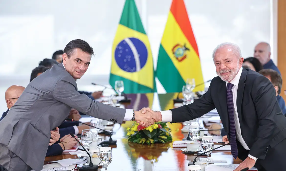 Brasil e Bolívia fortalecem parceria para ampliar fornecimento de gás natural
