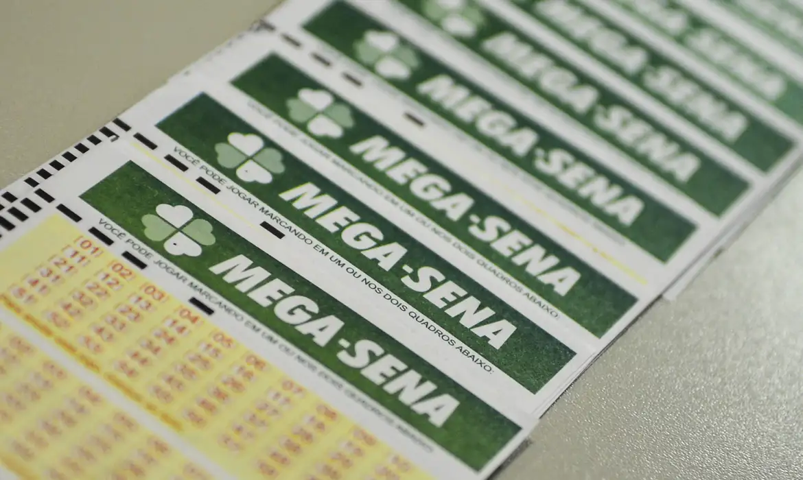 Mega-Sena sorteia prêmio acumulado de R$ 105 milhões nesta terça