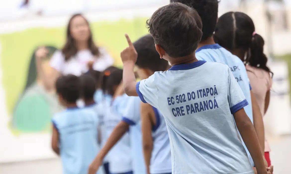 Ensino Fundamental alcança 99,5% de frequência escolar em 2025