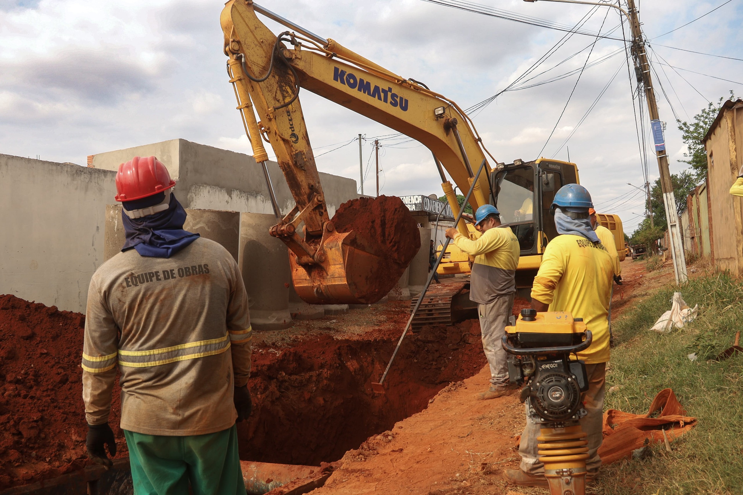 Obras de drenagem interditam cruzamento na região do Anhanduizinho até 3 de novembro
