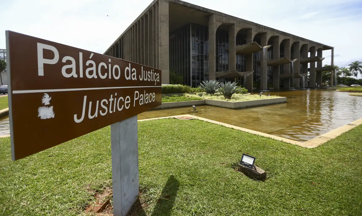 MGI convoca 712 aprovados para investigação social do novo concurso