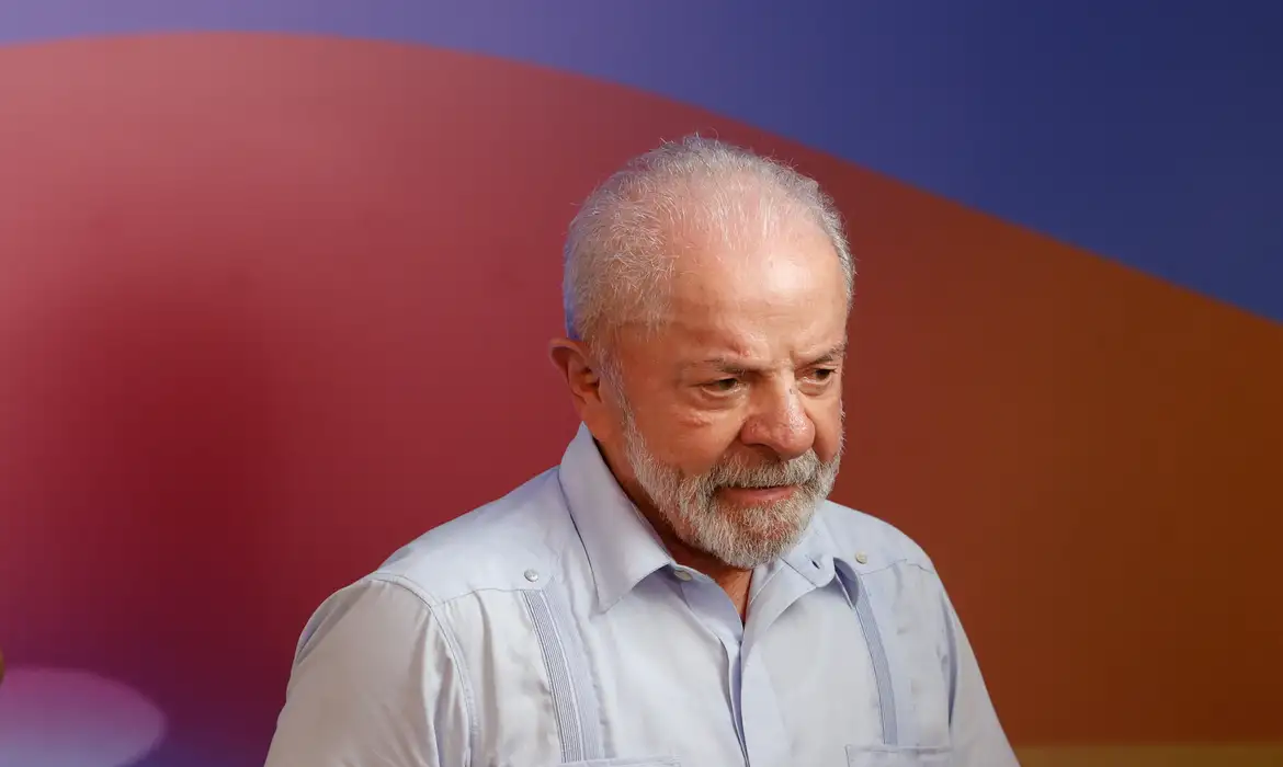 Presidente Lula realiza check-up anual em hospital de São Paulo