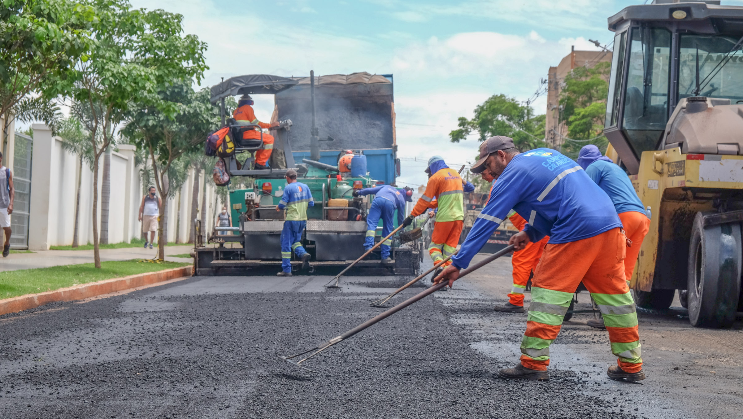 Campo Grande recebe R$ 45 milhões para recapeamento de ruas