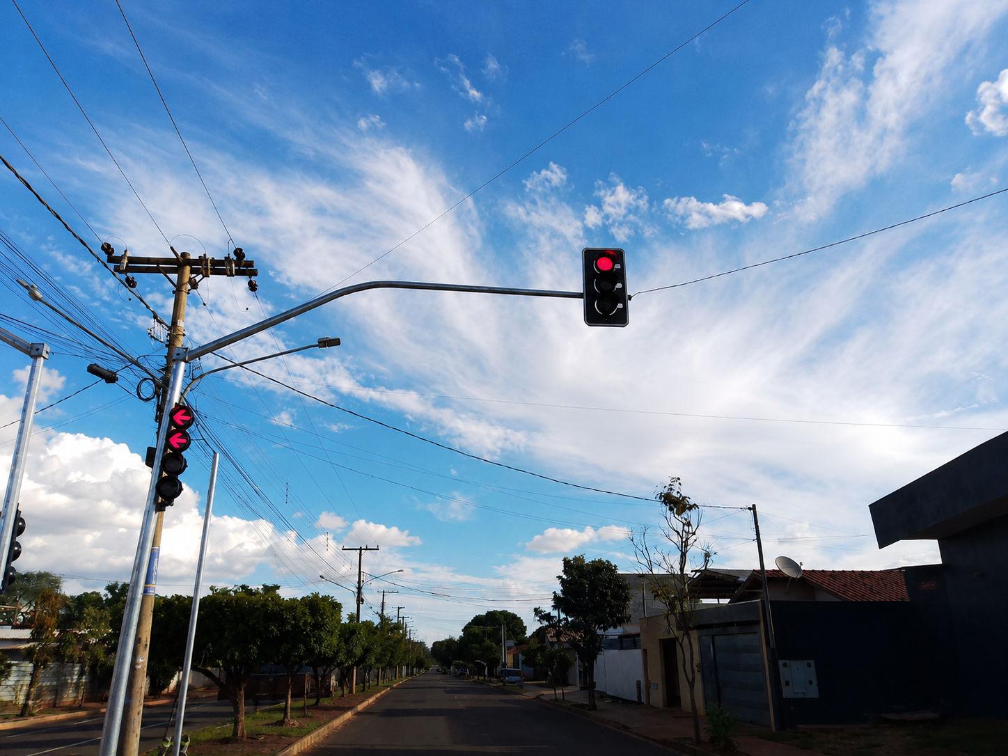Novo semáforo melhora trânsito em Campo Grande na Rua Zulmira Borba