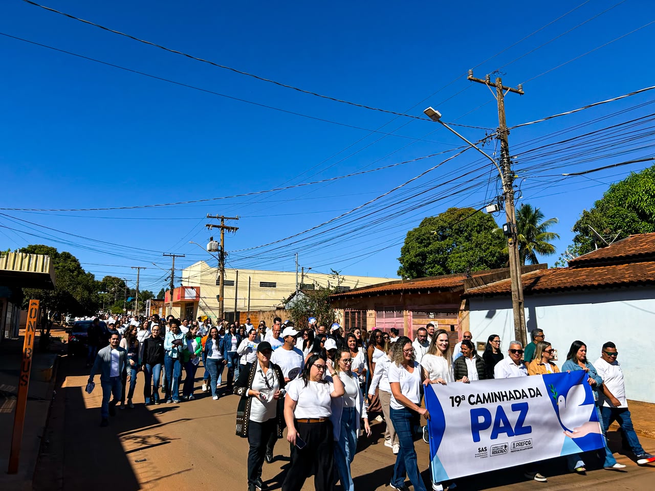 Caminhada da Paz em Campo Grande atrai quase 2 mil participantes
