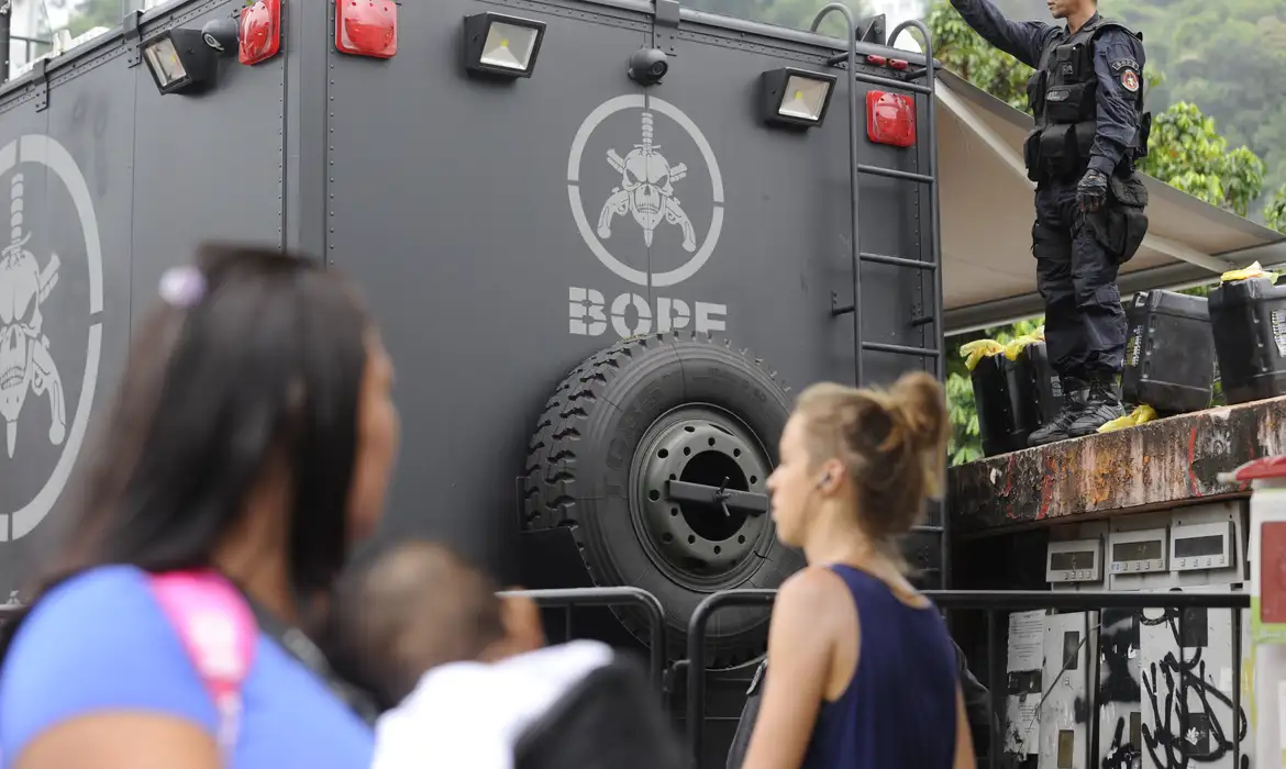 MPRJ solicita imagens de câmeras de PMs na operação no Morro dos Prazeres