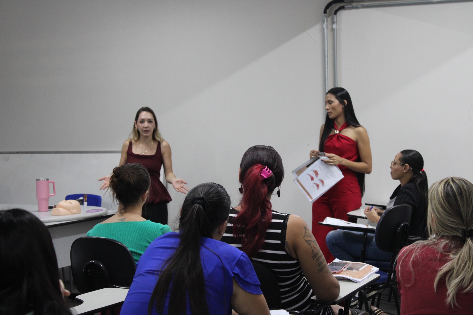 Sejuv oferece curso gratuito de Cílios Fio a Fio em Campo Grande