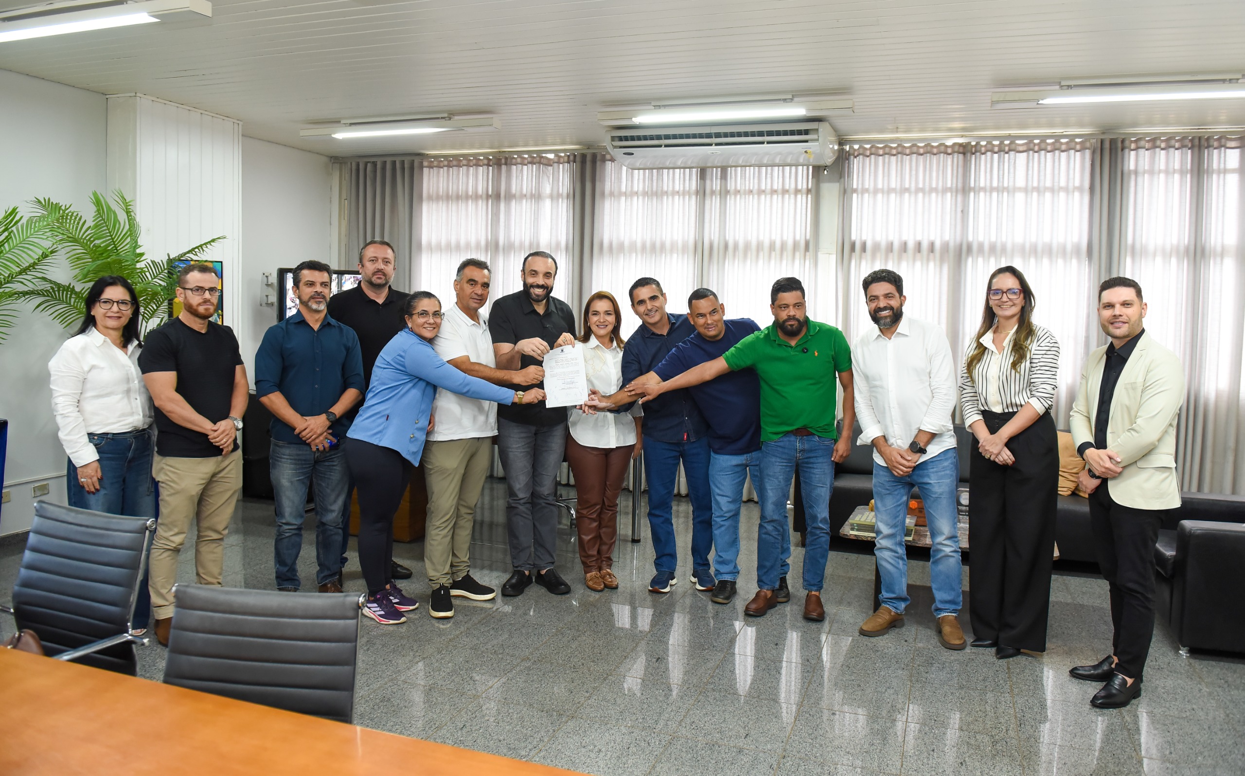 Prefeitura de Campo Grande prorroga validade de concurso para professores por dois anos