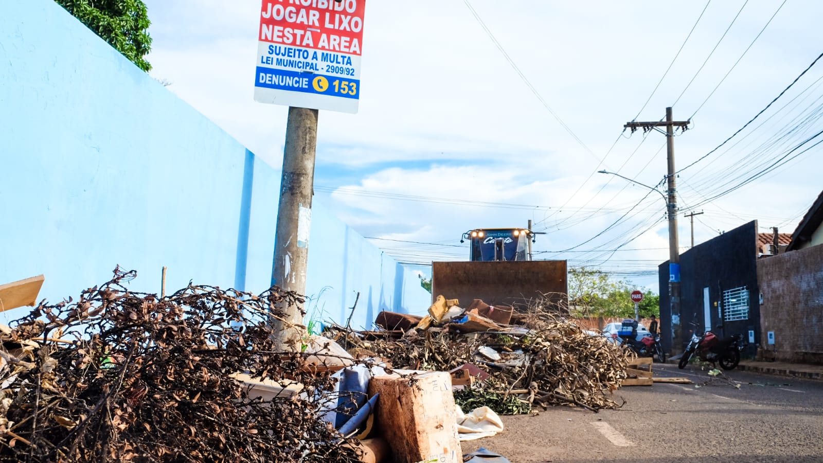 Prefeitura de Campo Grande recebe 231 denúncias de terrenos baldios em 24 horas pelo +CG