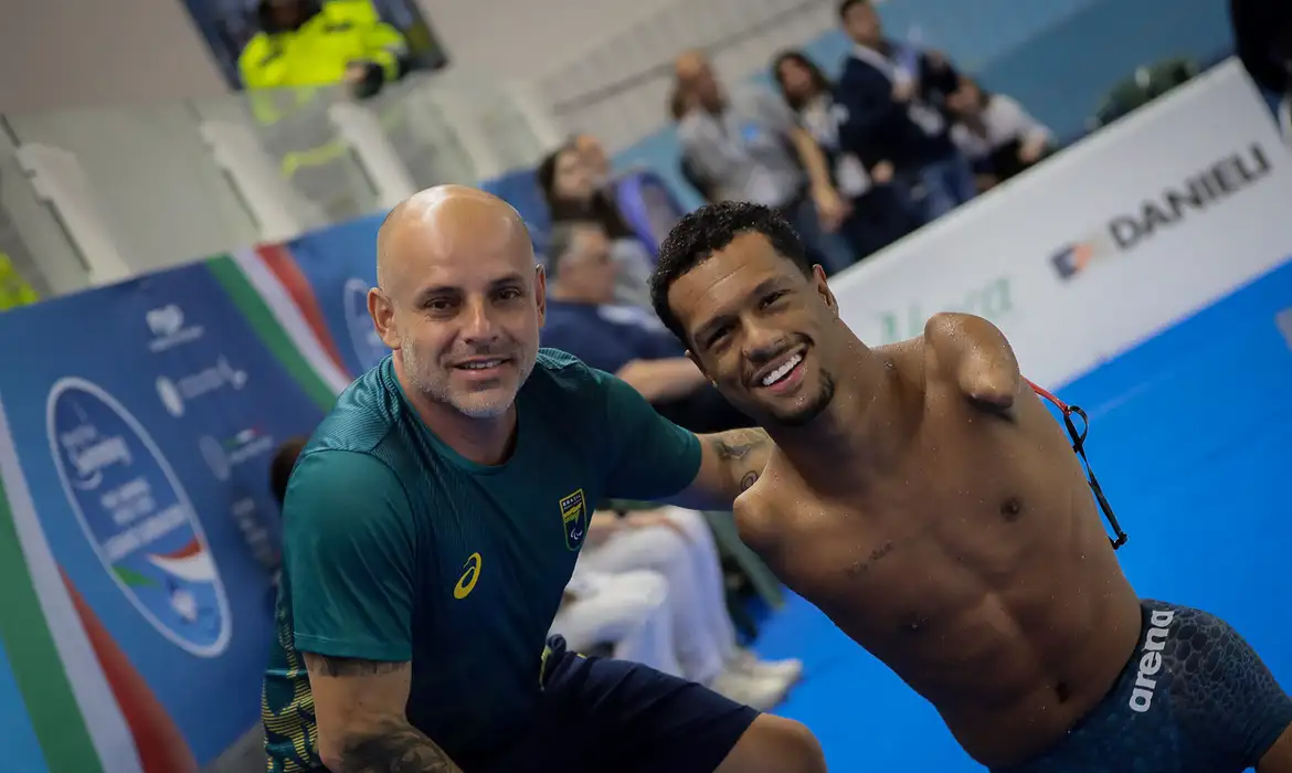 Gabrielzinho brilha na natação paralímpica do Brasil na Europa