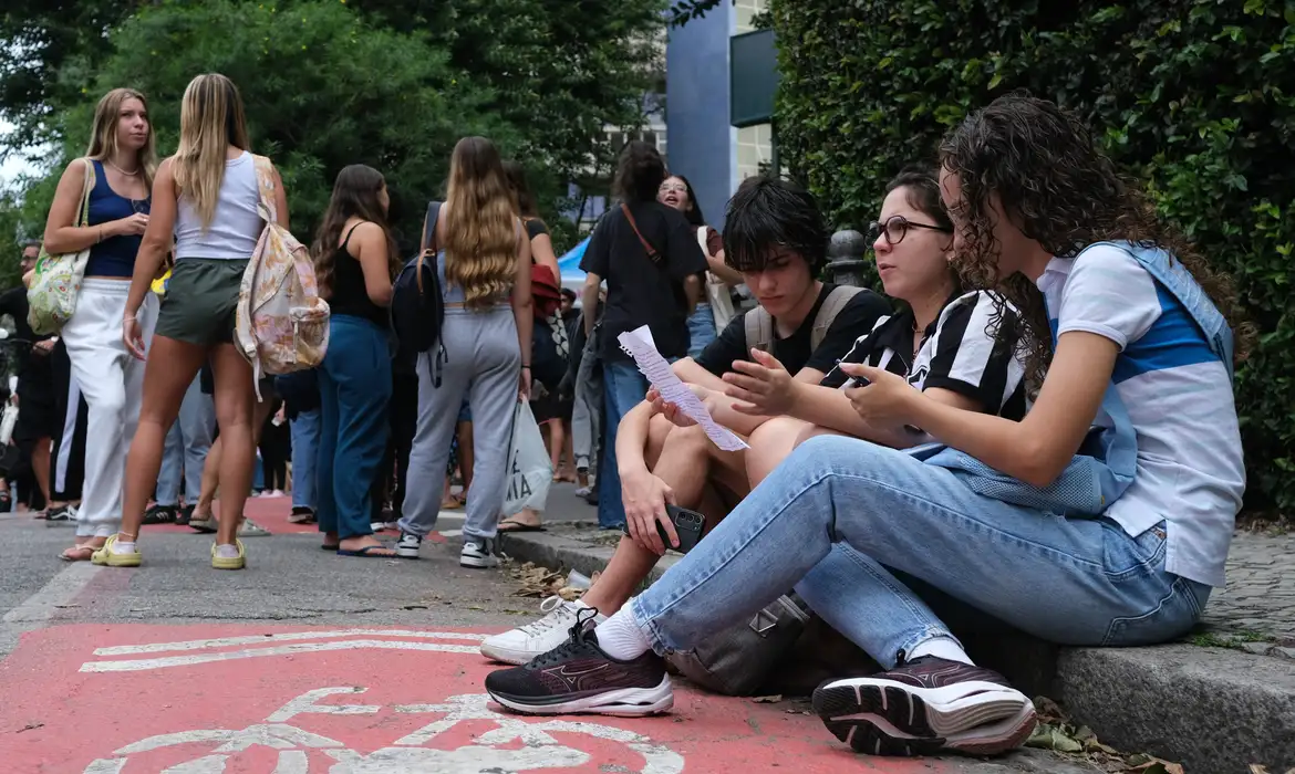 Inscrições para Pé-de-Meia Licenciaturas 2026 começam nesta sexta