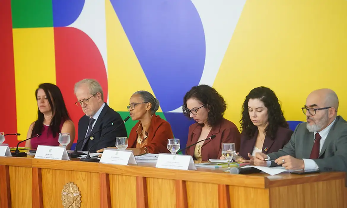 Brasil lança Plano Clima para reduzir emissões até 2035