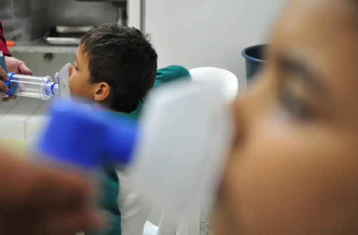 Estado reforça ações para enfrentar aumento de vírus respiratórios no inverno