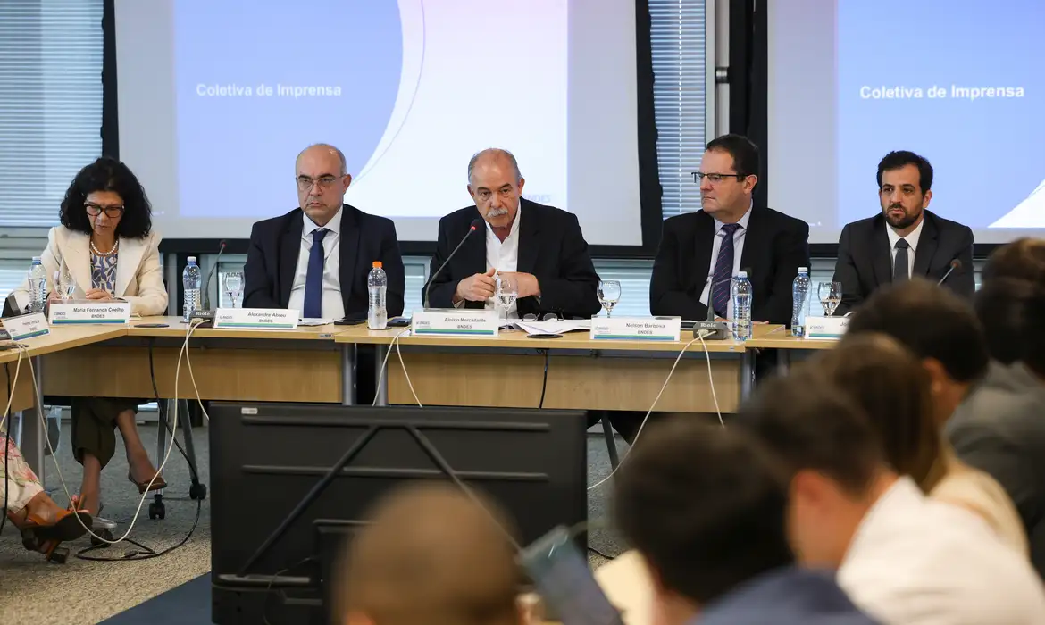 BNDES propõe novo Plano Brasil Soberano para fortalecer exportações