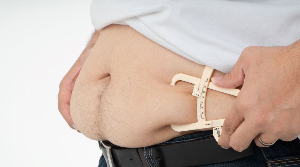 Gordura Abdominal e Deficiência de Vitamina D Aumentam Risco de Morte
