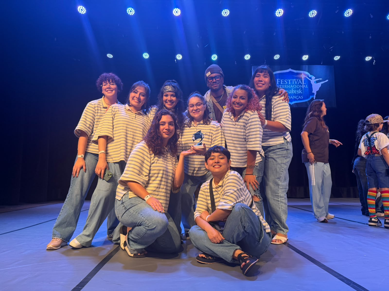 Grupo Dançaê Brilha em Festival Internacional e Conquista Prata em Campo Grande