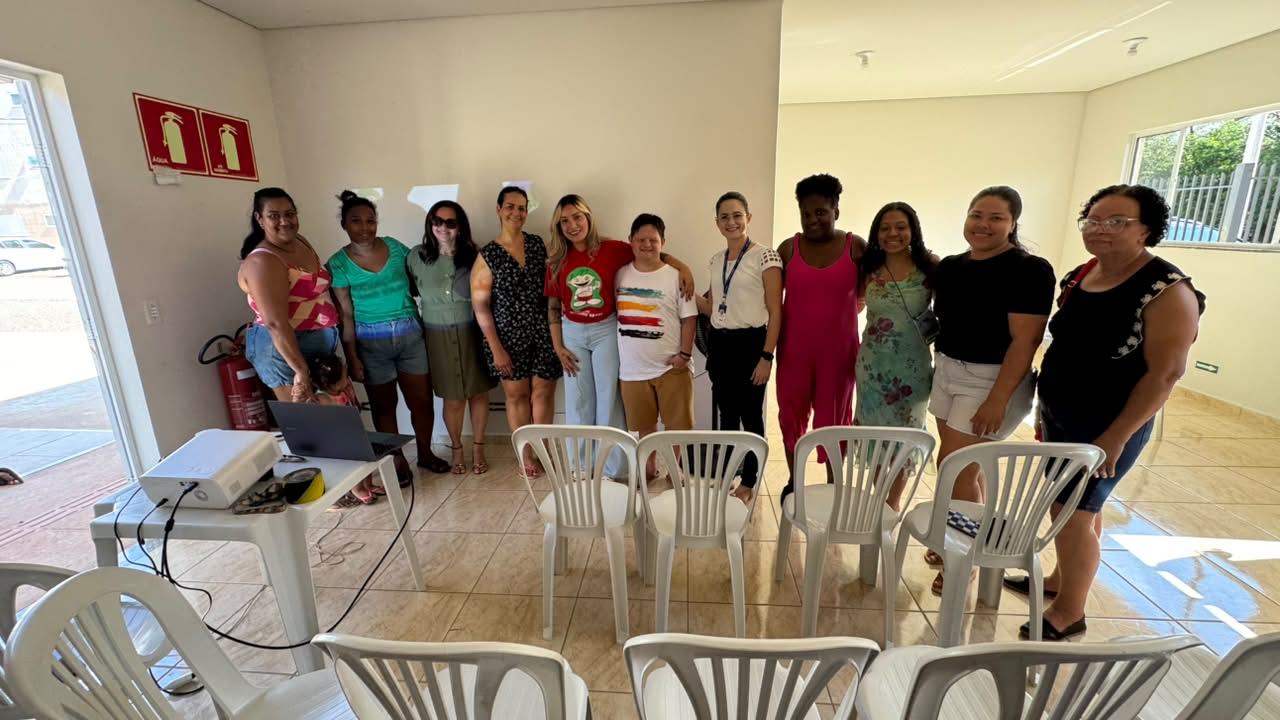 Emha promove diálogo e apoio a famílias sobre autismo no Jardim Antártica