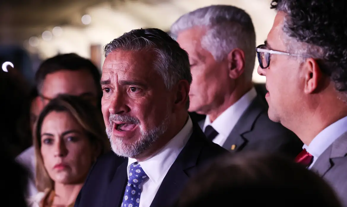 Governo propõe indiciamento de Bolsonaro na CPMI do INSS
