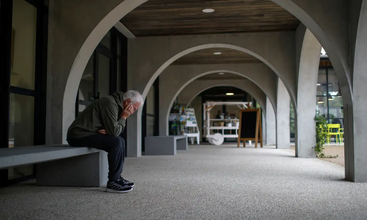 Alzheimer e demências: cuidados e avanços no diagnóstico no Brasil