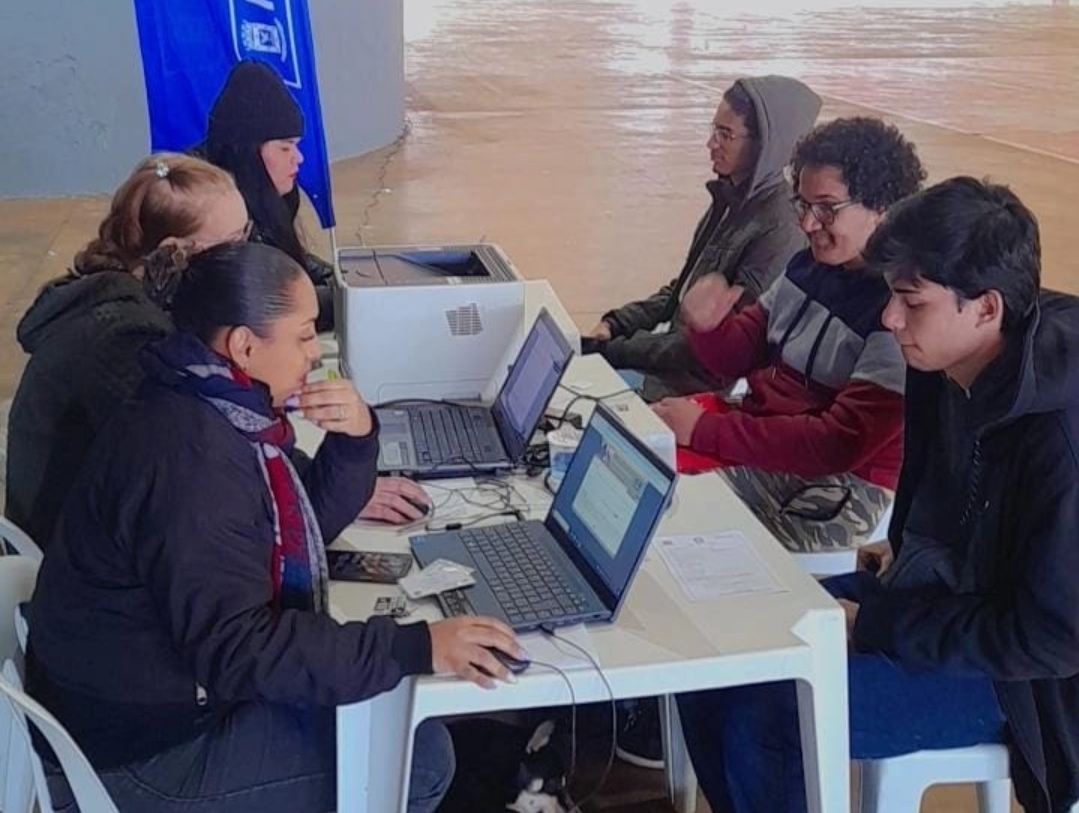 Emprega CG: Mais de 880 Vagas para Jovens em Campo Grande