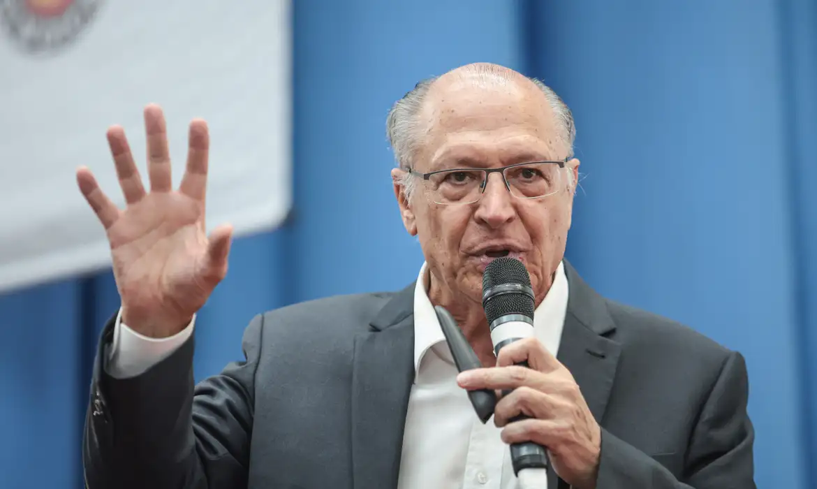 Governo regulamenta salvaguardas para proteger produtores nacionais