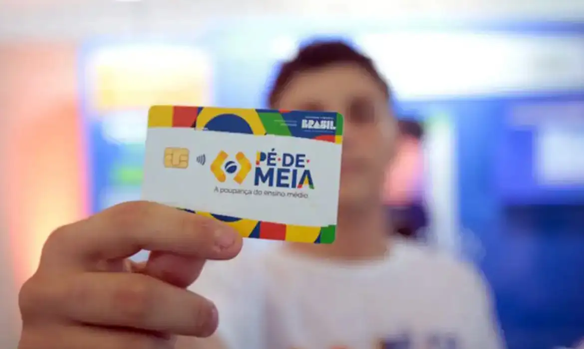 MEC anuncia calendário de pagamentos do programa Pé-de-Meia 2026