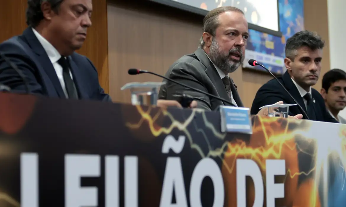 Brasil contrata 19 mil MW em leilão histórico para reserva energética