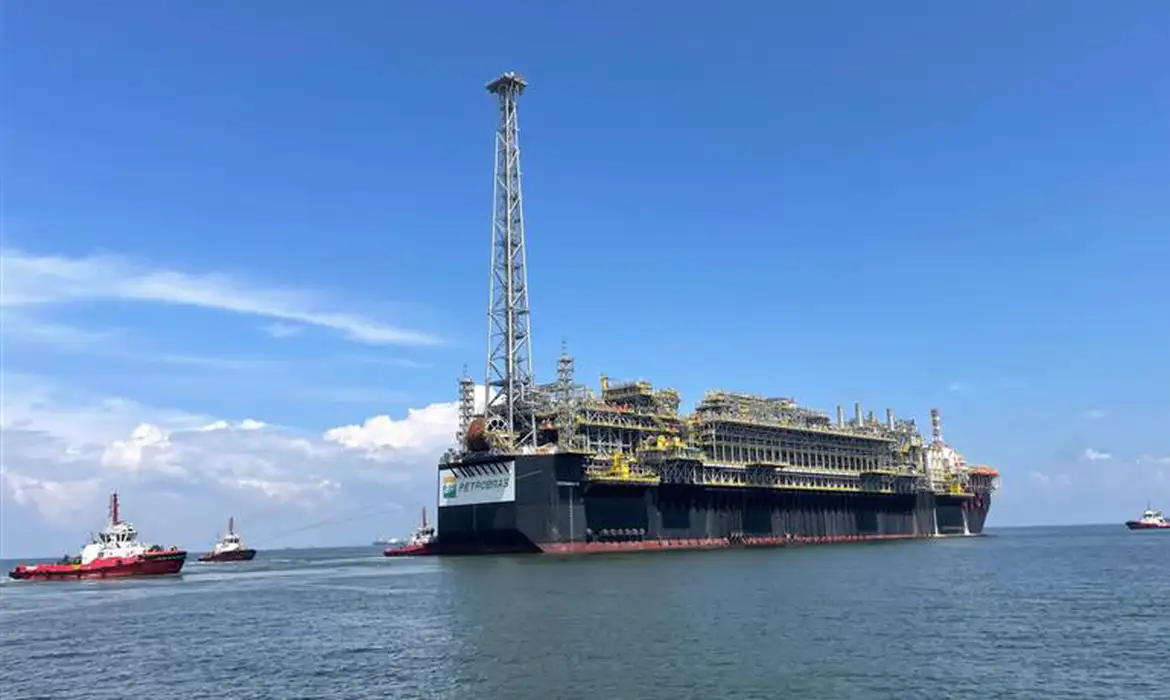 ANP exige que Petrobras retome oferta de diesel e gasolina cancelados