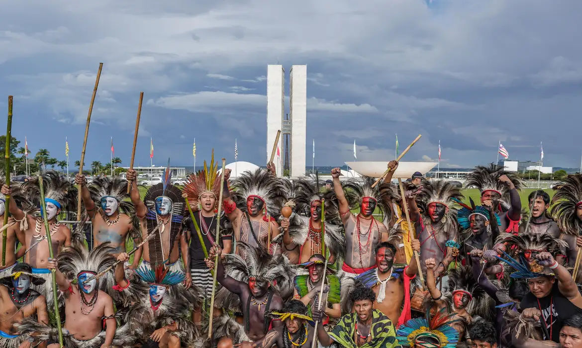 Indígenas propõem zonas livres de petróleo para proteger territórios e clima