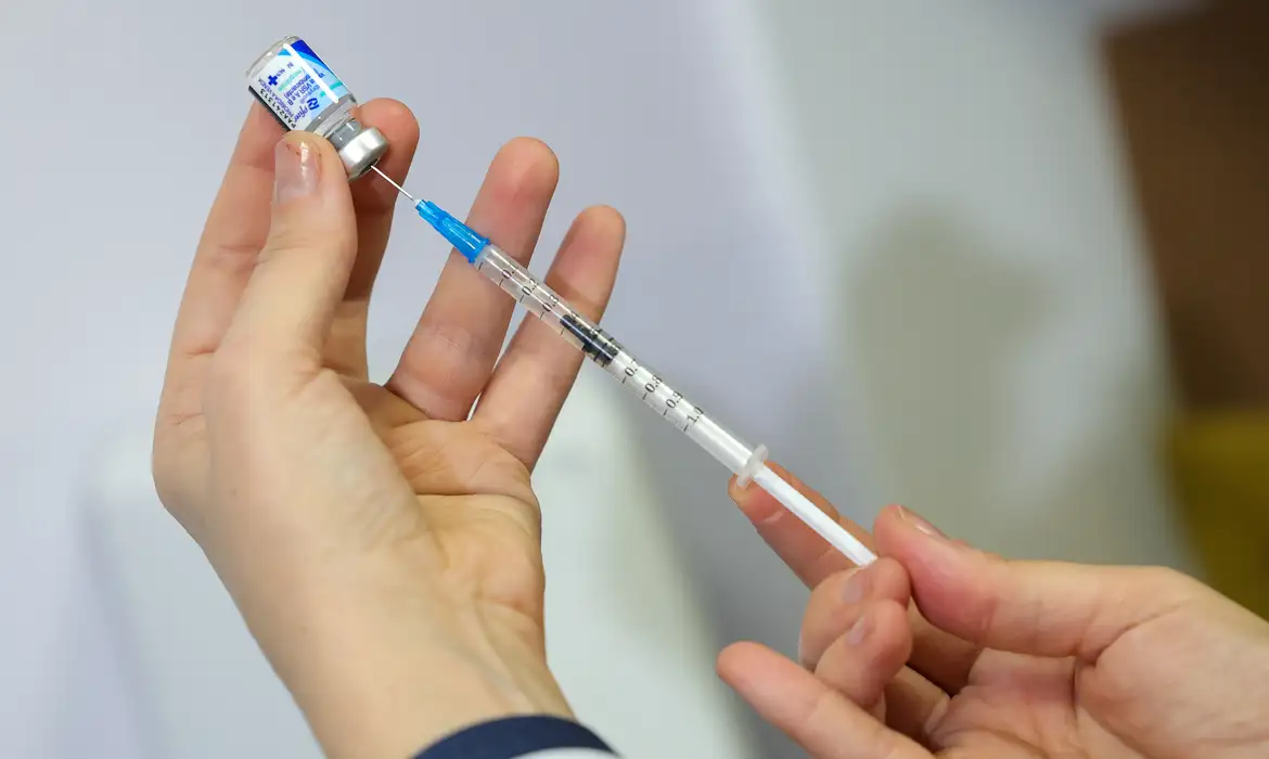 Ministério da Saúde desmente mitos sobre vacina da gripe