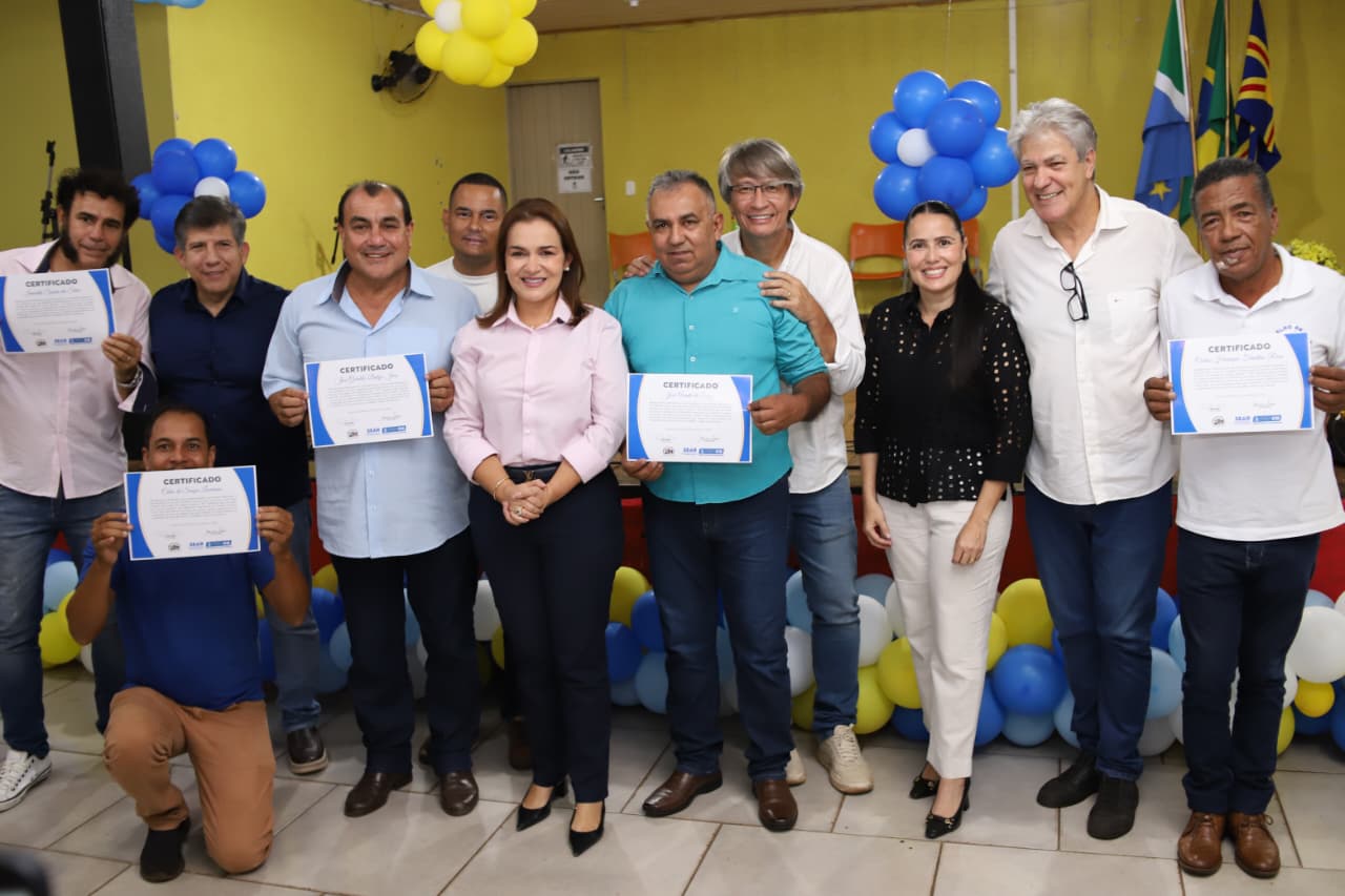 Prefeitura de Campo Grande homenageia mais de 170 líderes comunitários