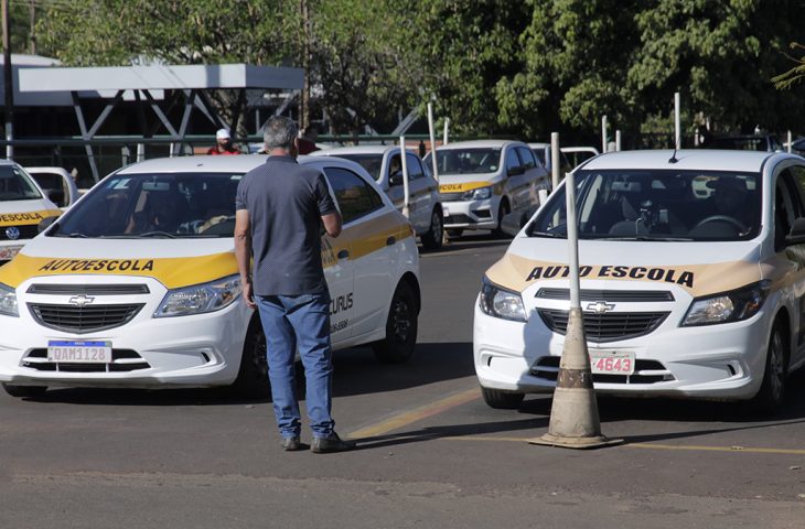 Detran-MS elimina baliza no pátio e amplia tolerância em exame prático