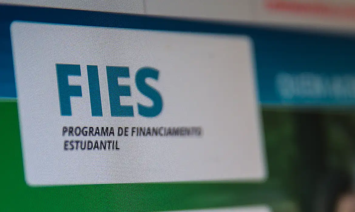 MEC divulga pré-seleção do Fies 2026 para o primeiro semestre