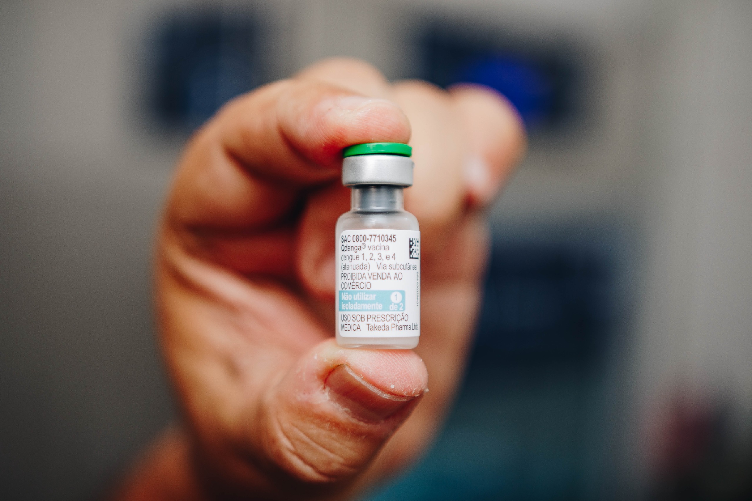 Sesau assegura segurança da vacina contra dengue e combate fake news