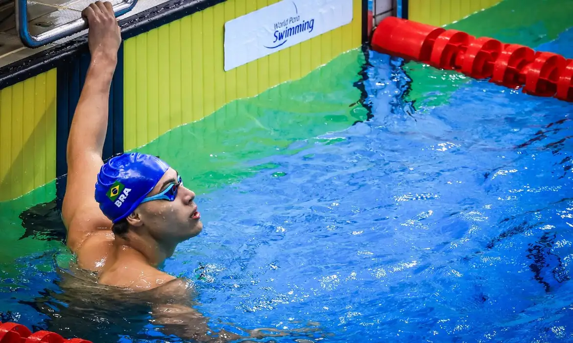 Arthur Xavier conquista prata nos 100m costas no World Series em Barcelona