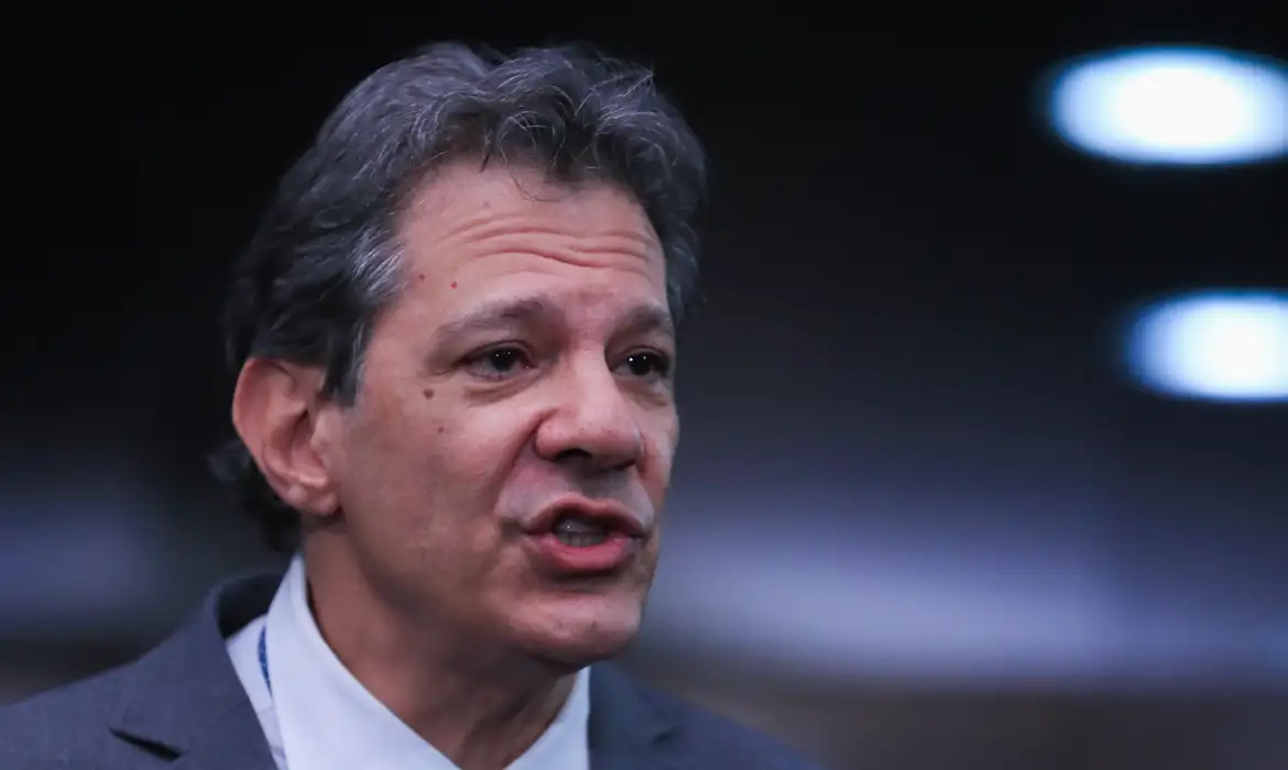 Governo eleva imposto de importação para proteger indústria nacional